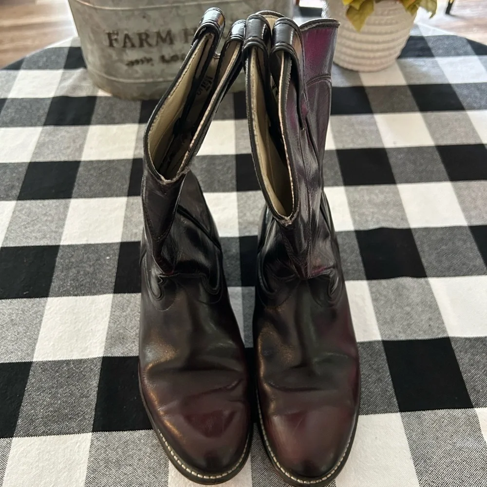 Laredo size 8 men's made in the USA leather cowboy boots cherry brown